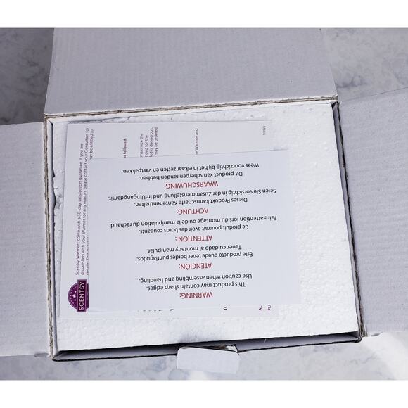 NIB Scentsy UNDER MY SPELL Warmer Book of Shadows Basic Spells Potion NOT TESTED - Picture 4 of 16